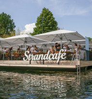 Das Strandcafé-Floß an der Alten Donau feierte 40 Jahre