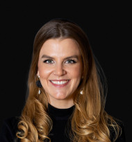 Lisi Brandlmaier ist Kulinarik-Chefreporterin bei Kalk&Kegel