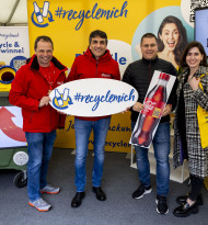 RecycleMich-Initiative zu Gast im Coca-Cola Village