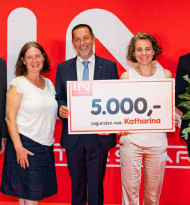Interspar unterstützt Familie mit 5.000 Euro-Spende