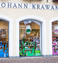 Krawany gewinnt internationalen Preis für Auslagengestaltung