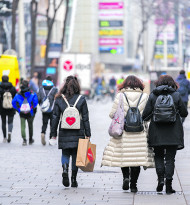 Einkaufen am 8. Dezember bleibt umstritten
