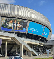 Volksbank bespielt Gigawall in Klagenfurt