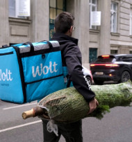 Von Wien bis Villach: Wolt liefert Christbäume vor die Haustüre