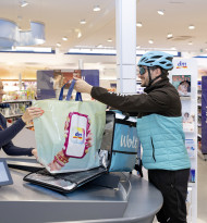 dm startet neuen Service mit Lieferung am selben Tag