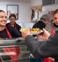 Erfolgreicher Start der siebten „dm Festessen“-Initiative