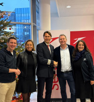 1000 Handschläge für den guten Zweck