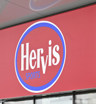 „Prüfen mehrere Optionen“: Spar vor Hervis-Verkauf an Snipes-Gründer Sven Voth