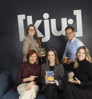 [kju:] betreut Omis Schmankerl von Billa