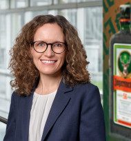 Carmen Schmidt rückt in den Vorstand von Mast-Jägermeister auf