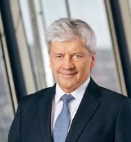 Raiffeisen mit Rekord