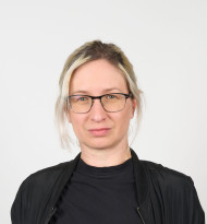 Kubrik holt Sandra Pirker