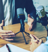 ÖAK weist Newsletter und Podcasts für Februar 2026 aus