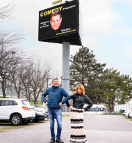 Kabarett trifft Außenwerbung