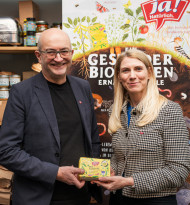 Ja! Natürlich verbindet Bio, Boden und Bohnen