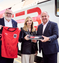 Neuer ÖFB Railjet rollt als Fußballbotschafter durch Österreich