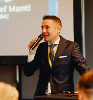 „Moving Forward Masterclass“ zu Künstlicher Intelligenz