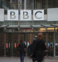 BBC plant rund 2.000 Stellen in Nachrichtenredaktion zu streichen