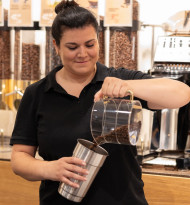 Innovation im Kaffeeregal: Tchibo startet Pfandsystem für Kaffeebohnen in Wien und Graz