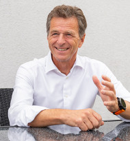 Neuer Höllinger-Webshop für die Schweiz