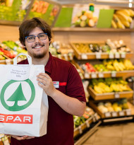 Spar-Lehrlinge retten Lebensmittel