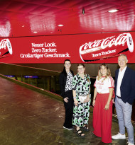 Coca-Cola setzt auf gesamtes neues DOOH-Portfolio der ÖBB-Werbung