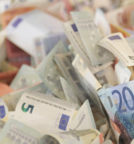 Bargeld bleibt Fixstarter trotz digitaler Karten