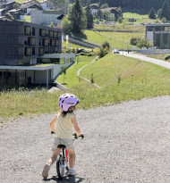 Falkensteiner und woom bauen Partnerschaft für Familien aus