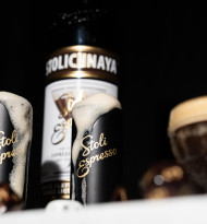 Stoli lädt in Österreich zu vier Nächten des Espresso Martini