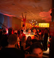 Jägermeister inszeniert Orange Madness als Markenerlebnis im Wiener Funkhaus