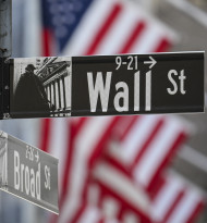 Wall-Street-Firmen zahlen für schnellen Zugang zu Trumps Posts