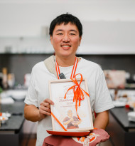 Jing Chen ist neuer Staatsmeister im Palatschinkenschupfen